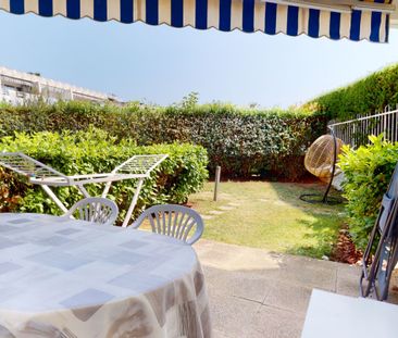 Proche plages et commodités, studio traversant avec coin chambre da... - Photo 4