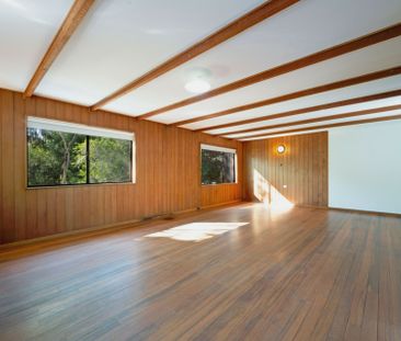 This Is What Living in Aranda Is All About - Photo 3