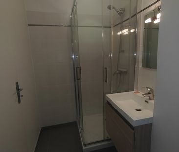 Location Appartement 1 pièce 28m² ORLEANS 45100 - Photo 4