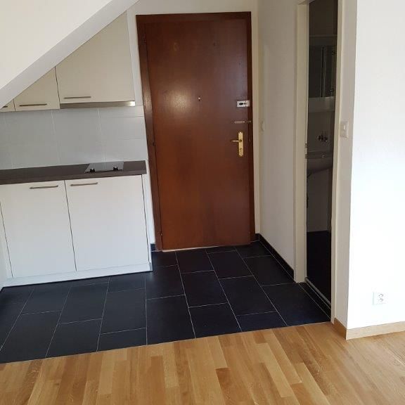 Logement de 2 pièces, d'environ 34 m2, sis au 2ème étage. Visites groupées sur place, sans inscription, mardi 13 mai 2025 de 13h15 à 13h30. - Foto 1