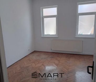 Casă cu potențial uriaș, aproape de Centrul Istoric al Br - Fotografie 1