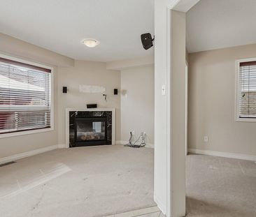 For Lease - 32 Warnford Circle, Ajax, Ontario - Photo 5