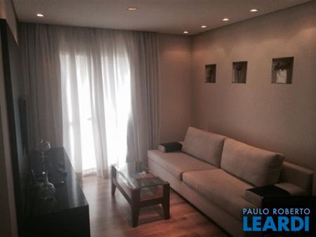 Flat - Photo 2