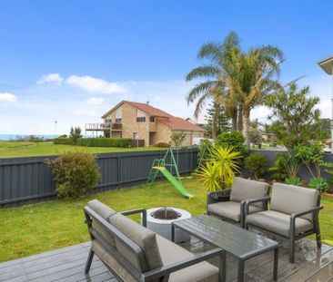 Four Bedroom Beachside Home - Photo 4