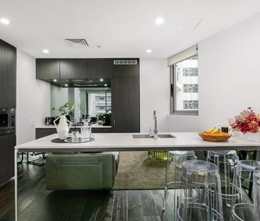 Stylish North Facing Modern Living With Ultra Convenience - Photo 5