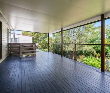 Spacious Family Haven with Bonus Downstairs Retreat - Photo 6