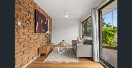 Neat & Comfortable Home in Peaceful Huntfield Heights - Photo 4