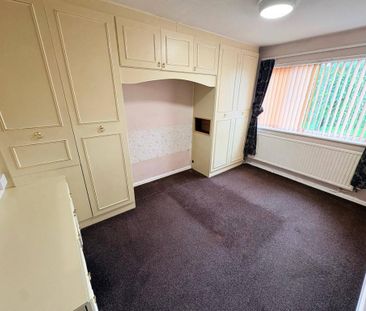 2 bedroom bungalow to rent - Photo 2