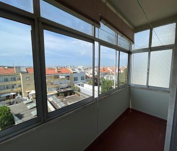 R. Dom Carlos de Mascarenhas, Lisboa, Lisbon 1070 - Photo 4