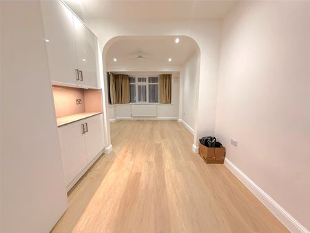 Cleveley Crescent, Ealing, W5 1DZ - Photo 2