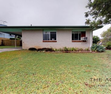 Well-Presented Unit Offering Comfort and Walkability - Photo 6