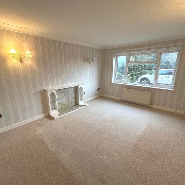 4 bedroom detached house to rent - Photo 1