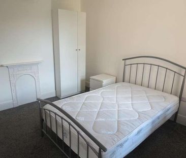 Bedroom Detached House In Winton, BH9 - Photo 6