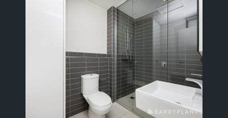 Contemporary Comfort Meets Inner-City Convenience. - Photo 2