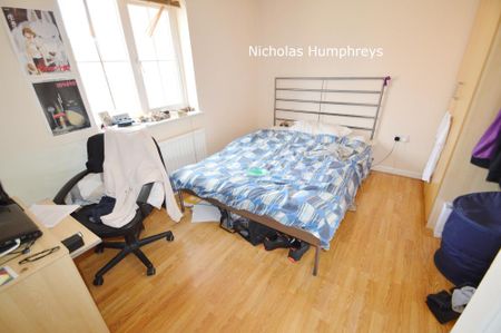 4 bedroom terraced house to rent - Photo 4