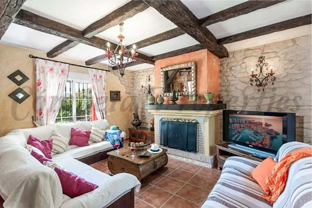 Country Property in Nerja, Andalucia , Costa del Sol - Photo 1