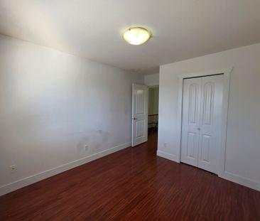 Large 3 Bedroom Home on Neville Street in South Burnaby - Photo 5