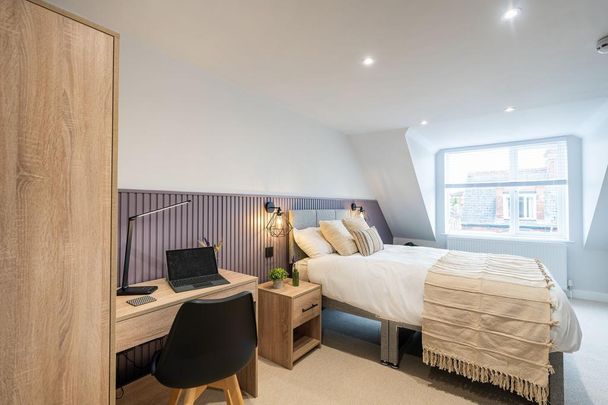 1 bedroom in a house share to rent - Photo 1