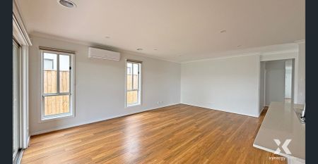 Stylish 4-Bedroom Family Home with Ensuite, Open-Plan Living & Alfresco - Photo 2