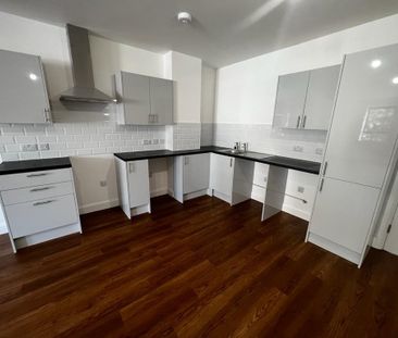 London Road North, Lowestoft - Photo 5