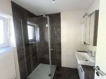 Moderne Wohnung mit eigenem Zugang - Photo 4