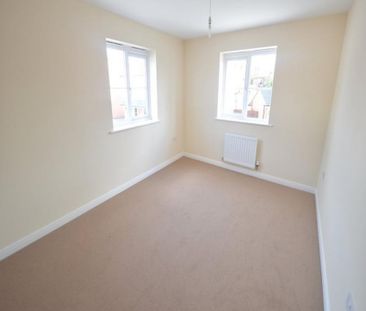 4 Bedroom Detached To Let - Photo 3