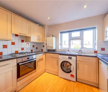 Tallents Crescent, Harpenden, Hertfordshire, AL5 5BP - Photo 2