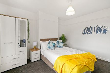 6 bedroom house to rent - Photo 3