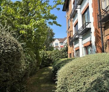 Room in a Shared Flat, Parkview Court, SW18 - Photo 5