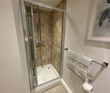 2 bedroom Garden apartment in Brockham End, north of Lansdown Racec... - Photo 5