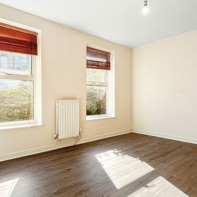 2 bedroom property to rent - Photo 1