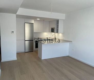 Alquiler de piso en Calle Vicenzo Bellini, 1 - Photo 3