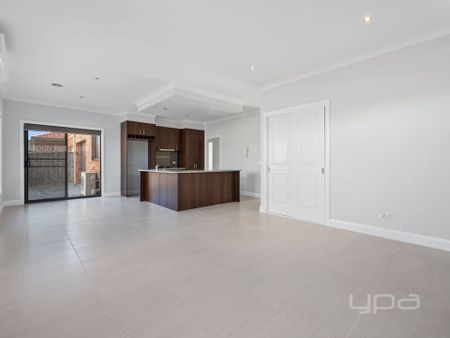 THREE BEDROOM HOUSE - Photo 5