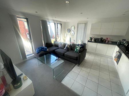 2 bedroom flat to rent - Photo 5