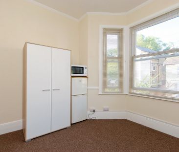 Ravensbourne Road, Bromley, BR1, London - Photo 2