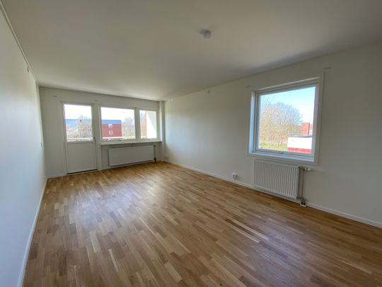 Hjelmarsrörsgatan 34 - Photo 1