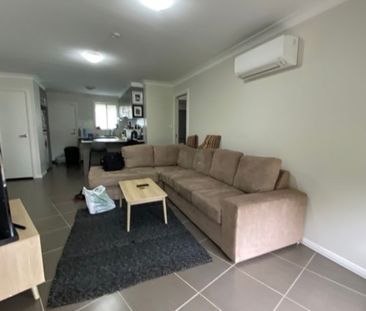 Modern Granny Flat with street access - Photo 2