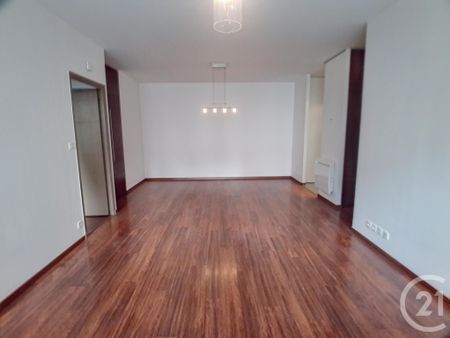 Location Appartement 3 pièces 74m² TROYES 10000 - Photo 2
