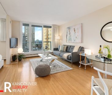 Condo in Downtown Vancouver, BC - Photo 2