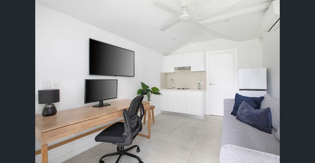 Ultimate Family Home With Self Contained Studio - Photo 1