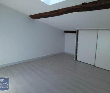 Location Appartement 3 pièces 50m² VILLEFRANCHE SUR SAONE 69400 - Photo 2