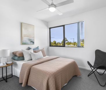 149 Sutherland Crescent, Taylor – A Sunlit Two-Level Sanctuary - Photo 6