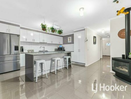 Three Bedder In The Edenbrook Estate! - Photo 5