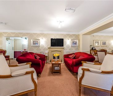 Grove Road, Woking, Surrey, GU21 5FG - Photo 1