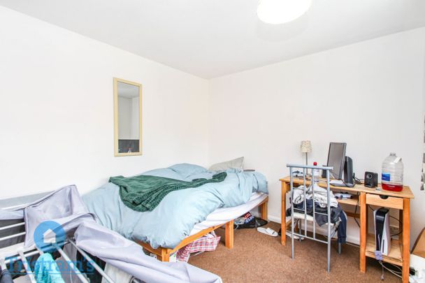 4 bed Town House for Rent - Photo 1