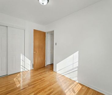 For Lease - 967 Merivale Road, Carlington - Central Park, Ontario - Photo 3