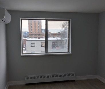 For Lease - 3046 Jaguar Valley Drive Unit# 405, Mississauga, Ontario - Photo 1