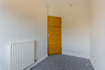 3 bedroom - Photo 2