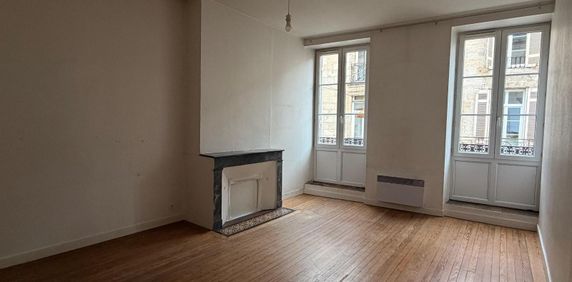 Location Appartement 1 pièce 35m² BORDEAUX 33000 - Photo 2
