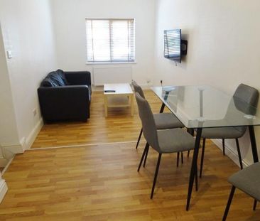 1 bedroom in a house share to rent - Photo 1